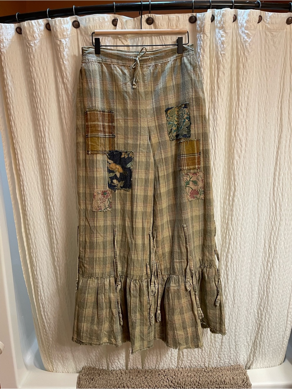 Reversible Green Floral Patchwork Wide-Leg Pants by - Picture 3 of 4